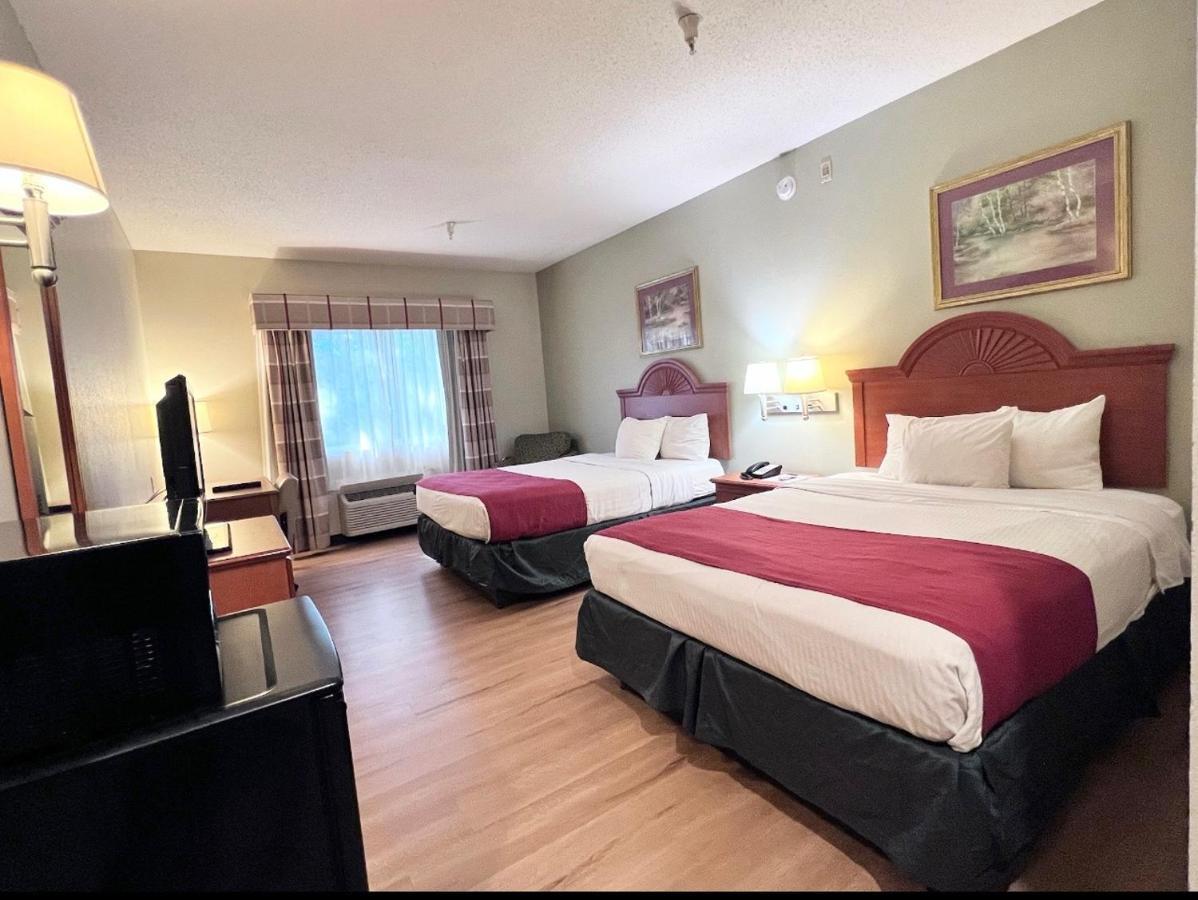 Americas Best Value Inn Wiggins Bagian luar foto
