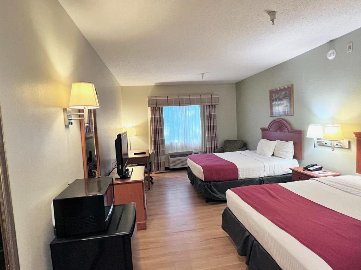 Americas Best Value Inn Wiggins Bagian luar foto
