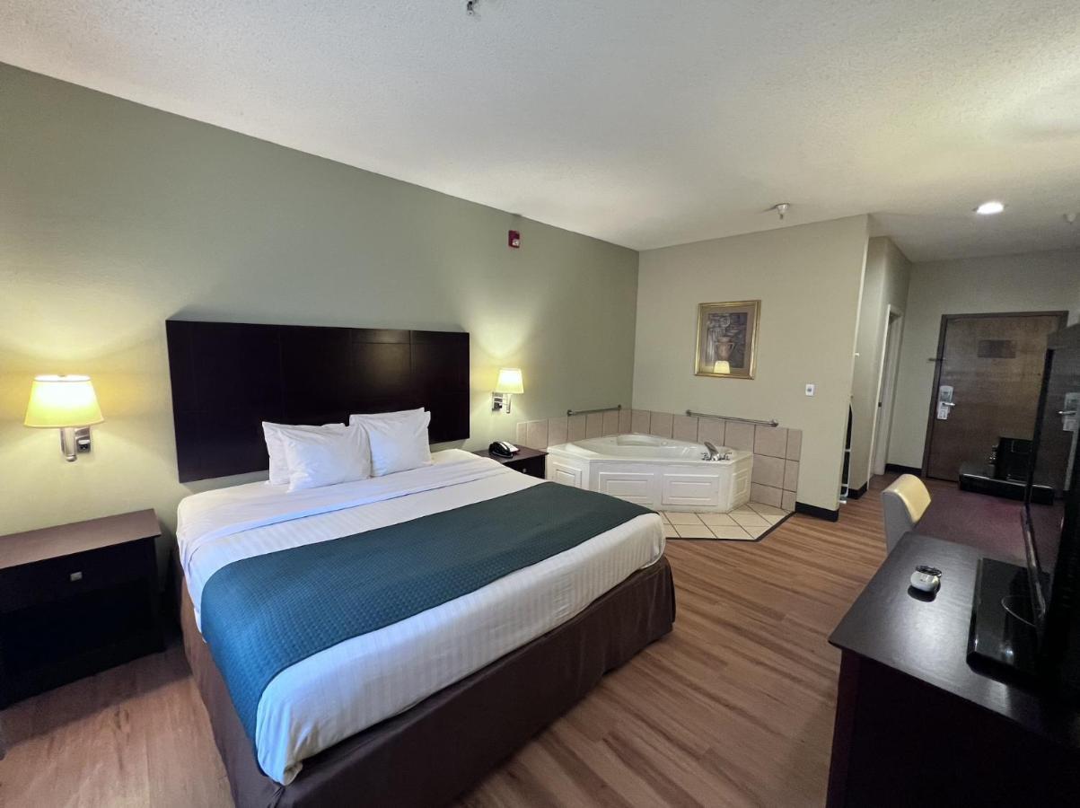 Americas Best Value Inn Wiggins Bagian luar foto