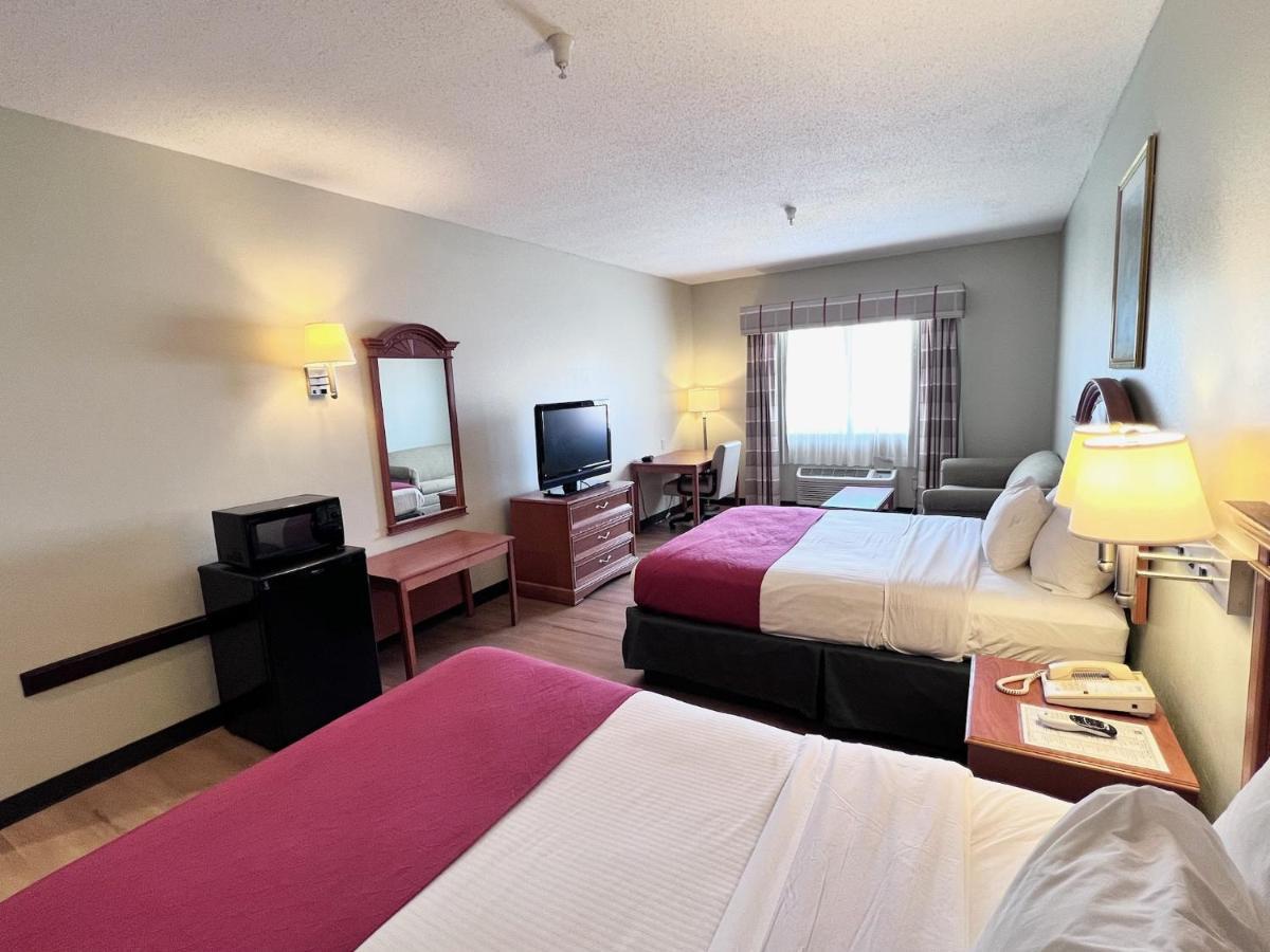 Americas Best Value Inn Wiggins Bagian luar foto