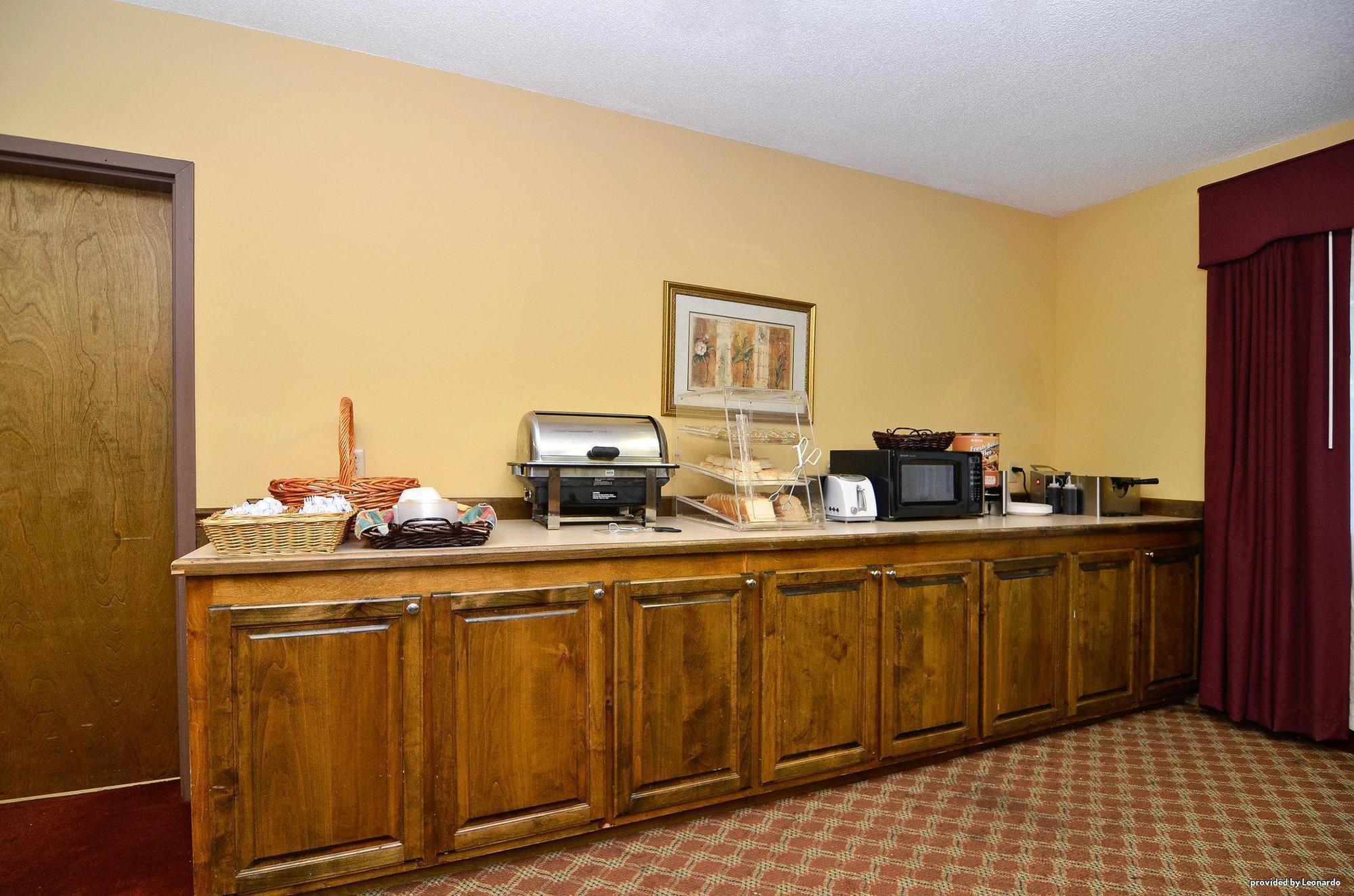 Americas Best Value Inn Wiggins Restoran foto