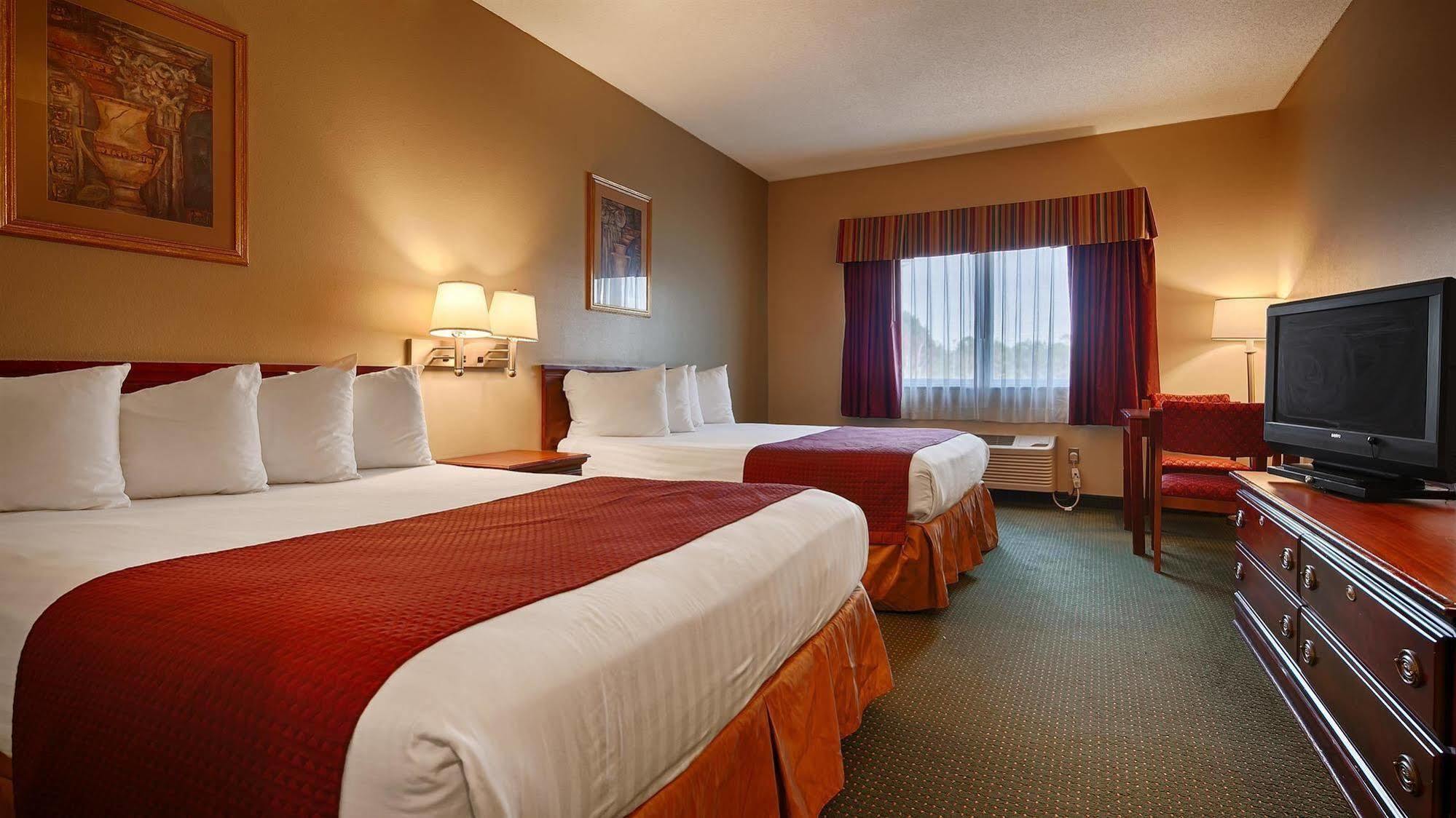 Americas Best Value Inn Wiggins Bagian luar foto