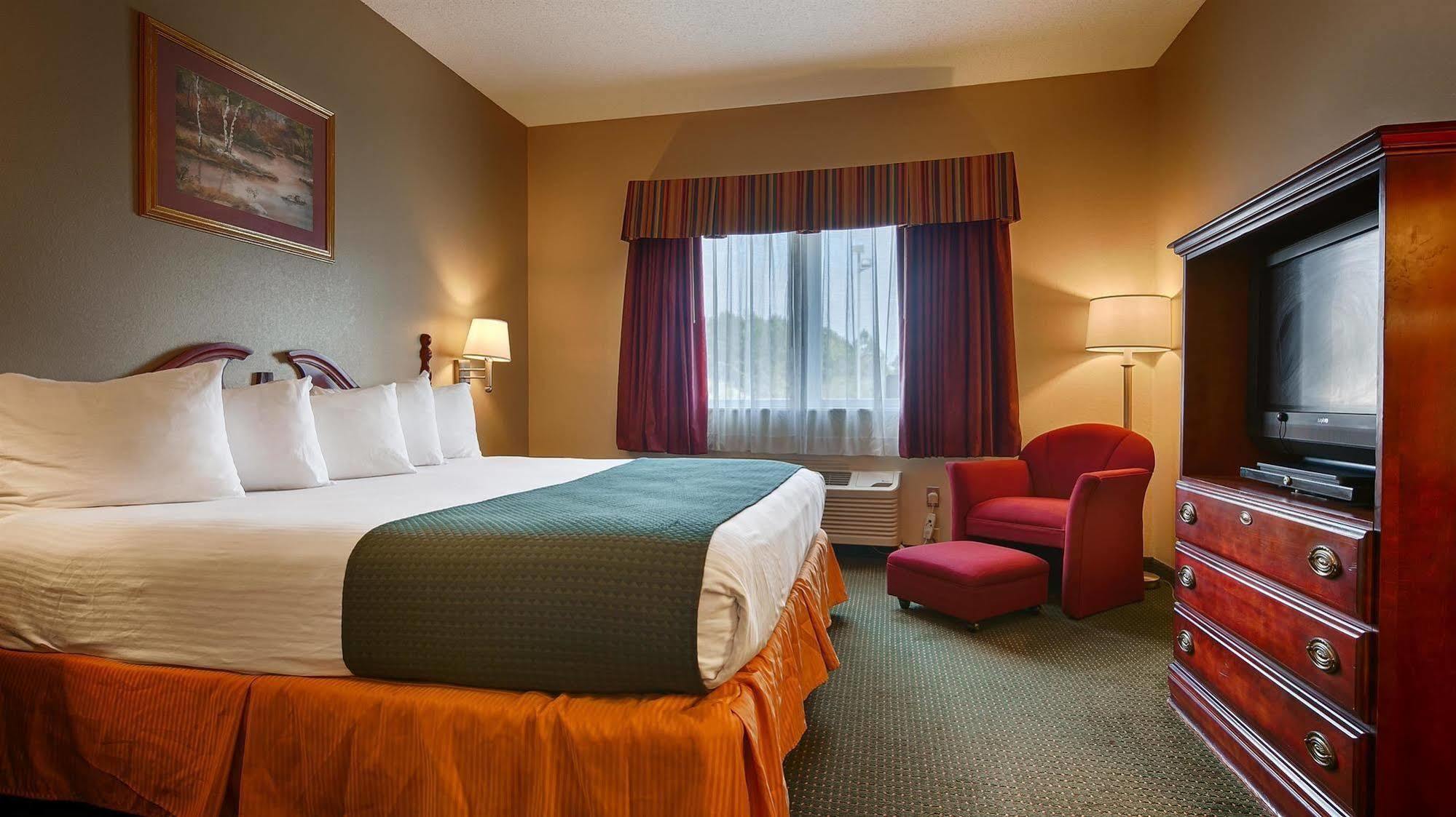 Americas Best Value Inn Wiggins Bagian luar foto