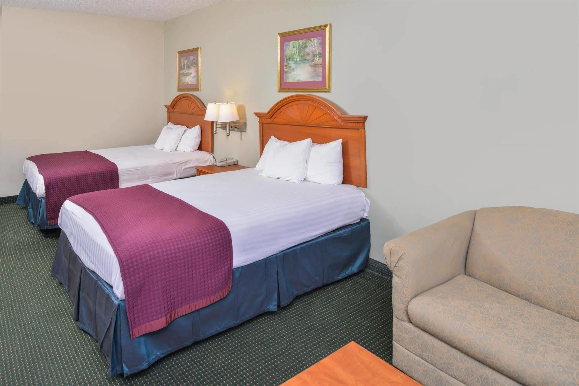 Americas Best Value Inn Wiggins Bagian luar foto