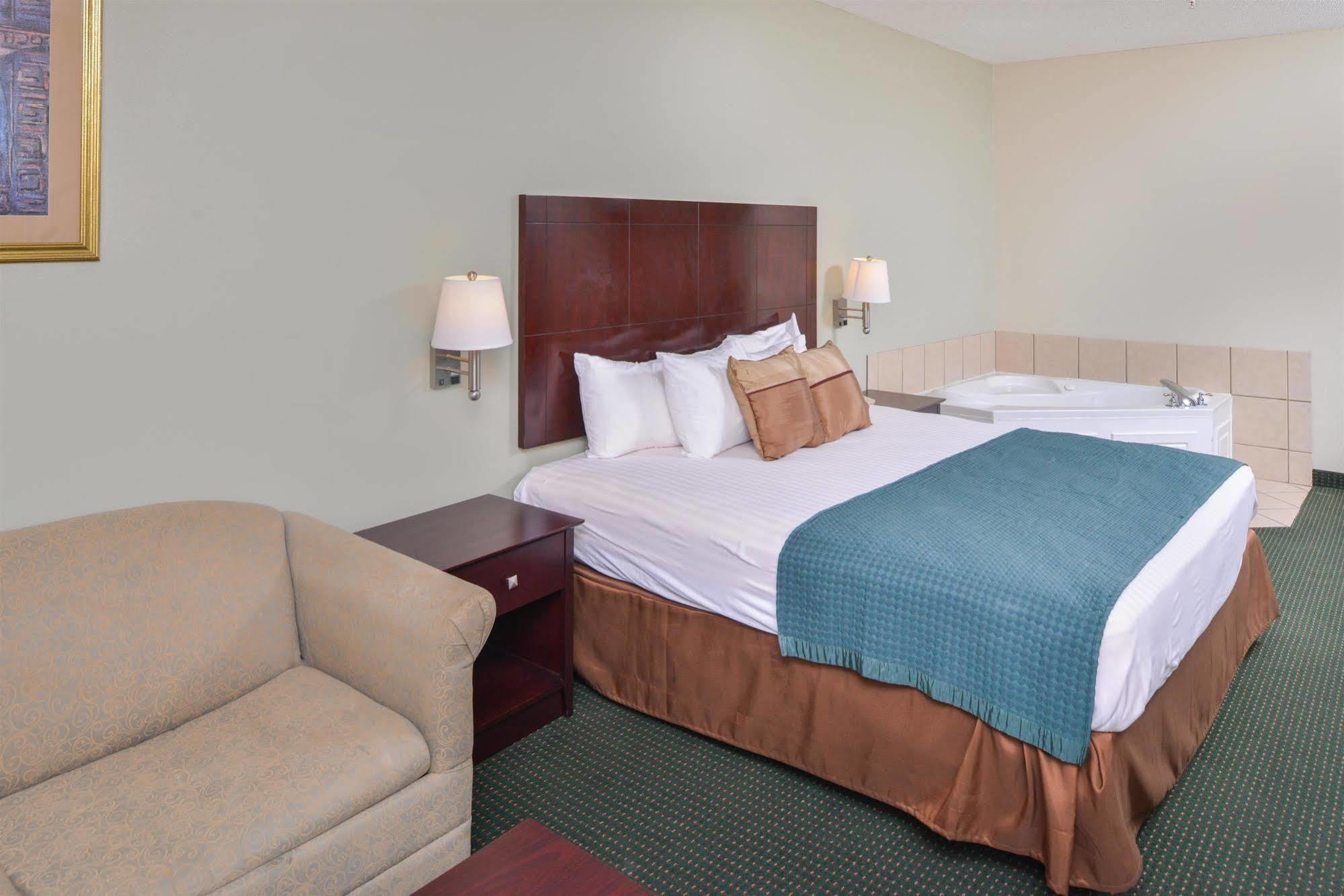 Americas Best Value Inn Wiggins Bagian luar foto